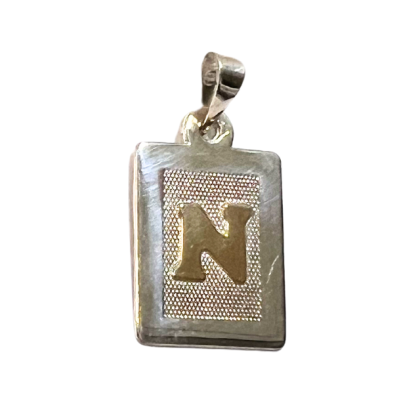 Letra Rectangular con Oro - N