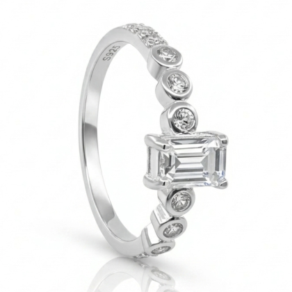Anillo Solitario Cuadrado Circón